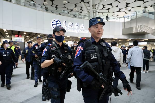 高雄車站啟動最高等級維安工作 強化警力維安　確保民眾安全為要務1